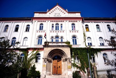 Eötvös József Collegium